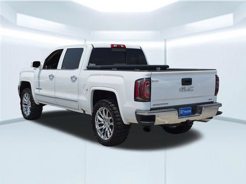Used 2017 GMC Sierra 1500 SLT AWD/4WD image 4
