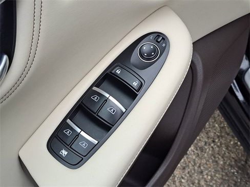 Used 2019 INFINITI QX50 Essential w/ Sensory Package image 20