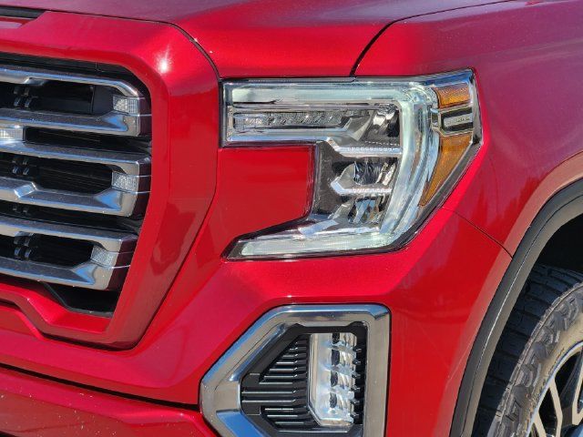Used 2022 GMC Sierra 1500 AT4 w/ AT4 Premium Package AWD/4WD image 9