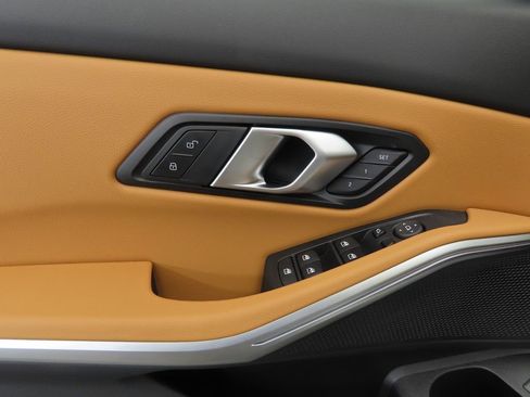 Certified 2025 BMW 330i 330i w/ Premium Package image 24