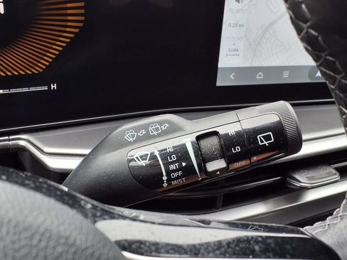 Certified 2025 Kia Sorento S FWD image 25