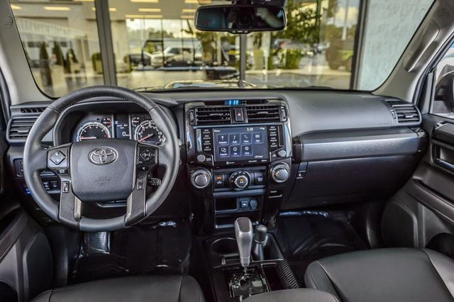 Used 2022 Toyota 4Runner TRD Off-Road Premium w/ Moonroof Package AWD/4WD image 26