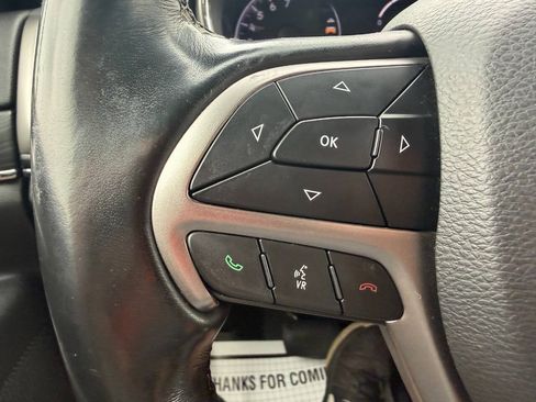 Used 2020 Jeep Grand Cherokee Limited w/ Luxury Group II AWD/4WD image 18