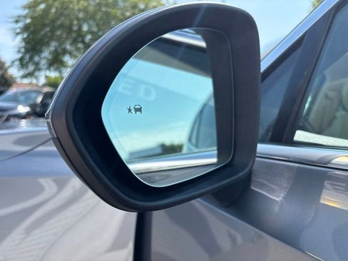 Certified 2022 Buick Envision Avenir w/ Premium Seat Package FWD image 16