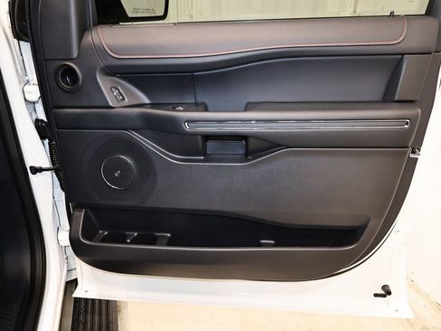 Certified 2024 Ford Expedition Limited image 22