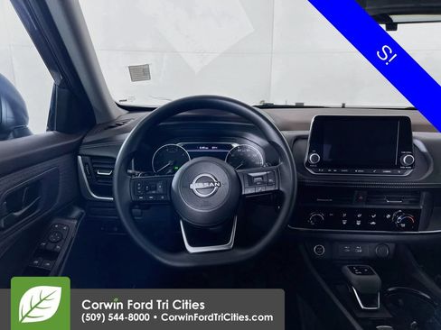 Used 2023 Nissan Rogue S AWD/4WD image 24