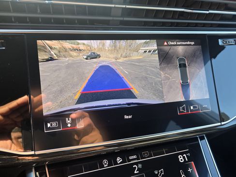 Used 2025 Audi Q7 3.0T Premium Plus image 22