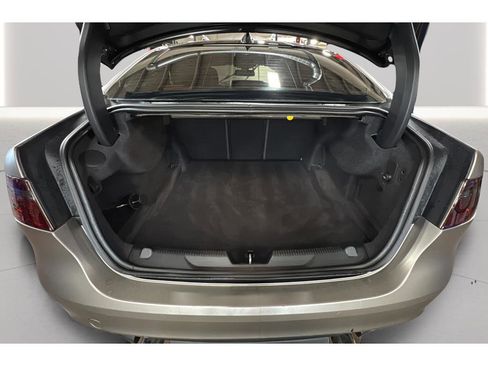 Used 2017 Jaguar XE R-Sport image 22