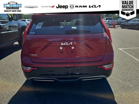 Used 2024 Kia Niro Wind w/ Wind Preserve Package FWD image 5