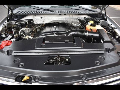 Used 2017 Lincoln Navigator Select image 42