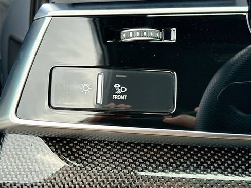 Used 2021 Audi SQ7 Prestige AWD/4WD image 38