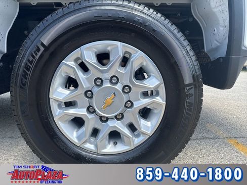Used 2025 Chevrolet Silverado 3500 LT w/ Convenience Package AWD/4WD image 39
