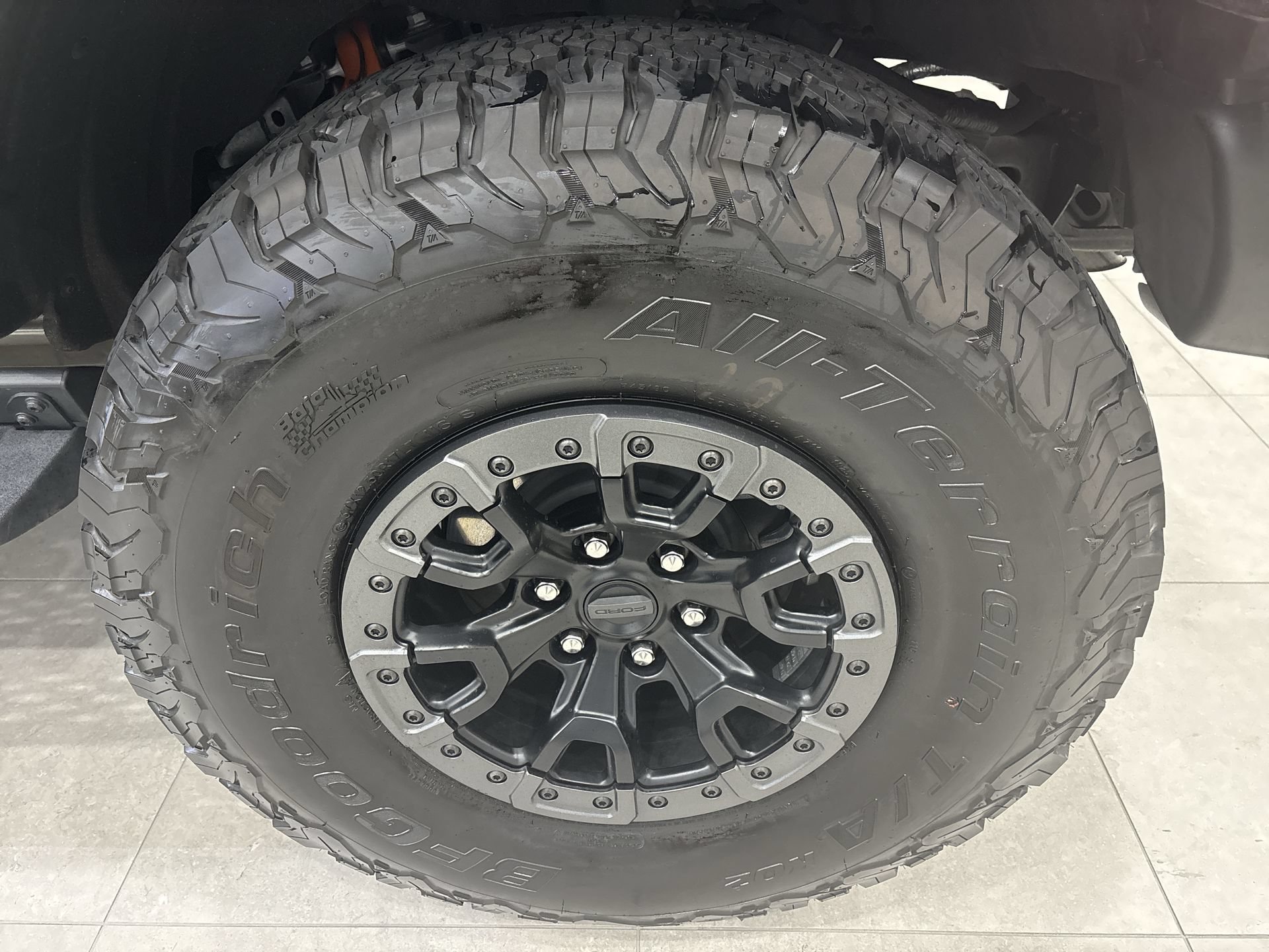 New 2025 Ford Bronco Raptor w/ Interior Carbon Fiber Pack AWD/4WD image 18