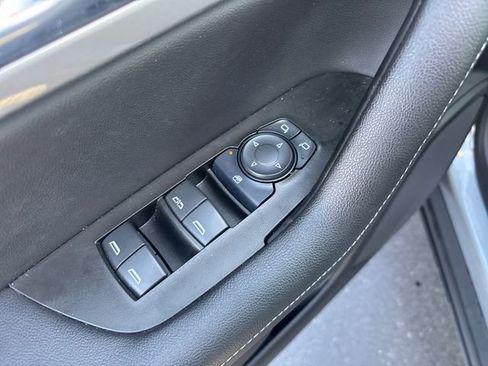 Certified 2025 Chevrolet Blazer LT image 10