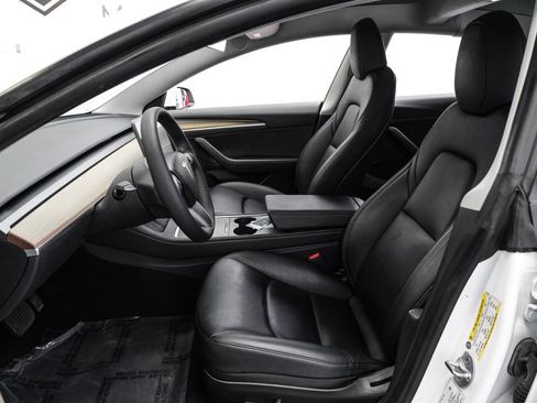 Used 2023 Tesla Model 3 Standard Range RWD image 4