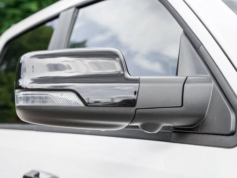 New 2026 RAM 1500 Laramie w/ Night Edition AWD/4WD image 14
