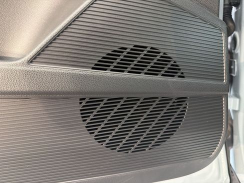 New 2026 Volkswagen Taos SE FWD image 28