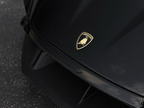 Used 2022 Lamborghini Huracan STO image 58