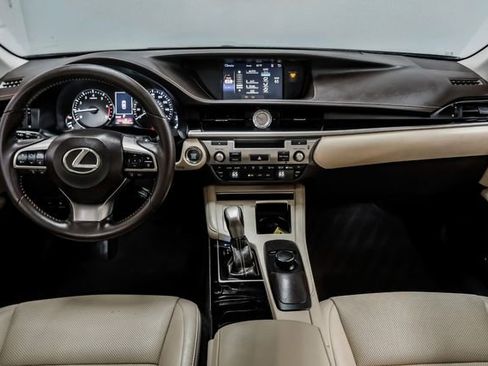 Used 2017 Lexus ES 350 w/ Accessory Package 2 FWD image 20