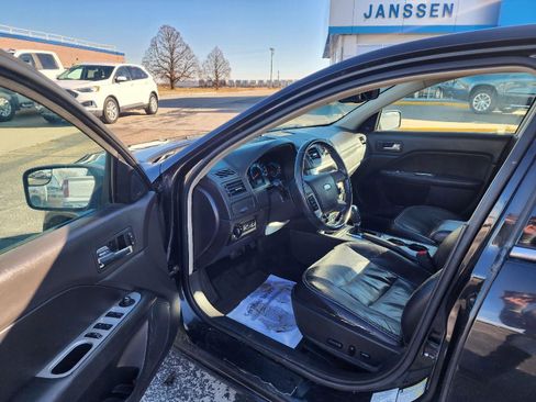 Used 2011 Ford Fusion SEL w/ 302A Rapid Spec Order Code image 7