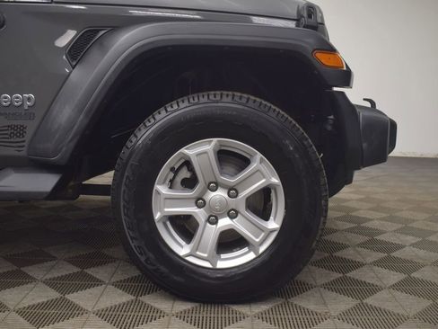 Used 2020 Jeep Wrangler Sport image 28