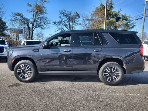 Used 2023 GMC Yukon AT4 w/ AT4 Premium Package image 5