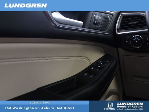Used 2021 Ford Edge Titanium image 26