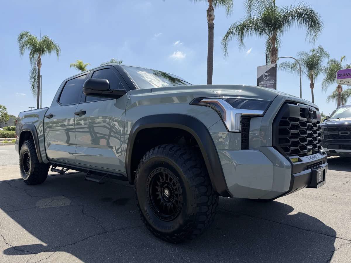 Used 2025 Toyota Tundra SR5 AWD/4WD image 9