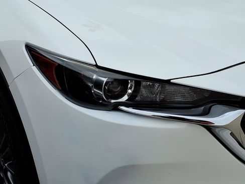 Used 2020 MAZDA CX-5 Touring image 4