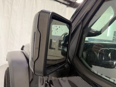 Used 2021 Jeep Wrangler Unlimited Sport AWD/4WD image 5