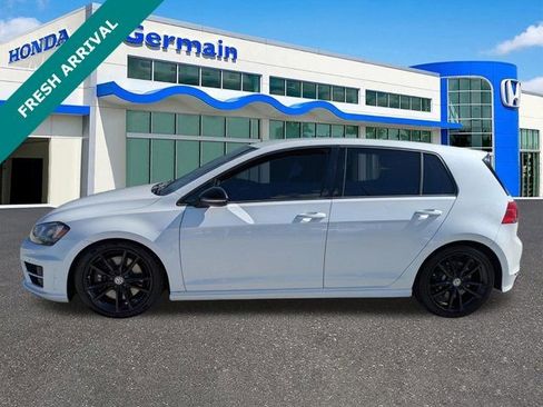 Used 2017 Volkswagen Golf R 4-Door image 8