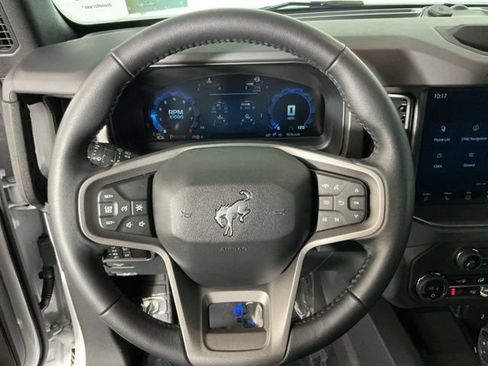 Used 2025 Ford Bronco Big Bend w/ Black Diamond Package AWD/4WD image 16