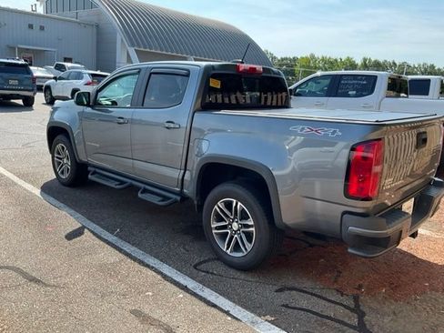 Used 2021 Chevrolet Colorado LT w/ Safety Package AWD/4WD image 4