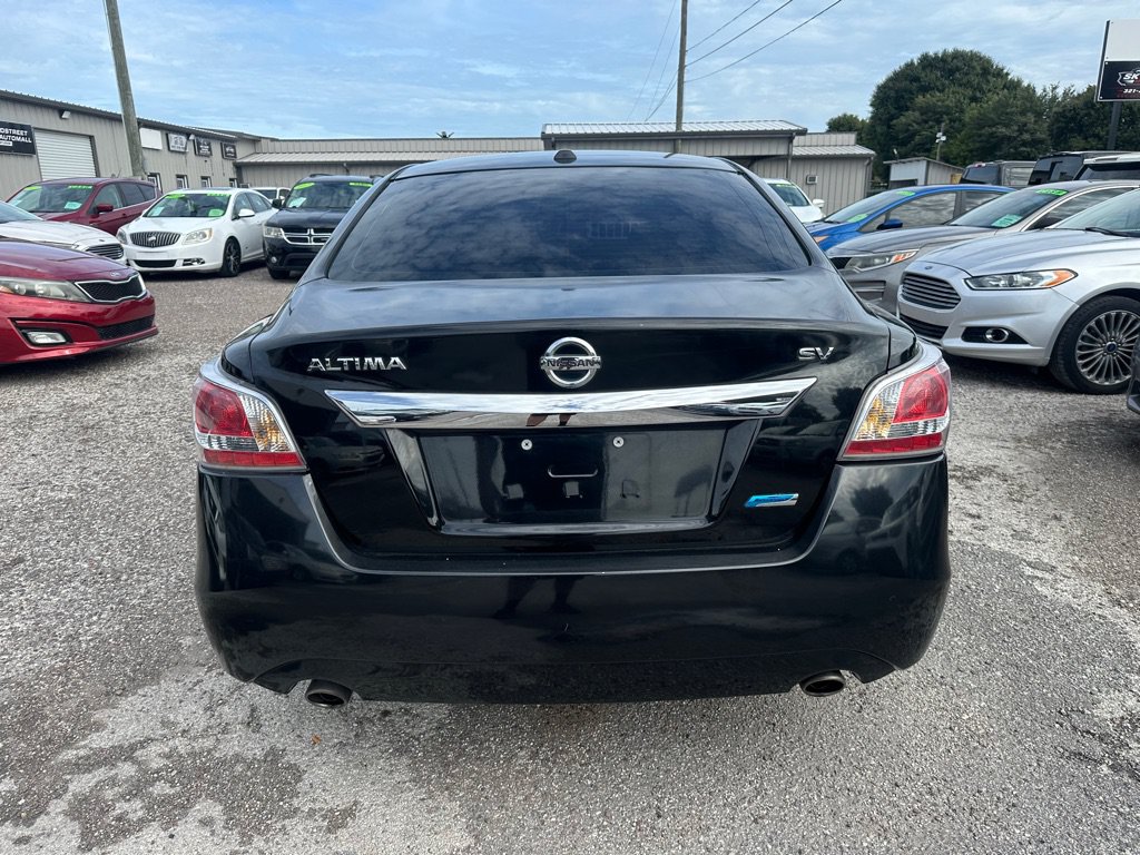 Used 2014 Nissan Altima 2.5 SV w/ Convenience Package FWD image 5