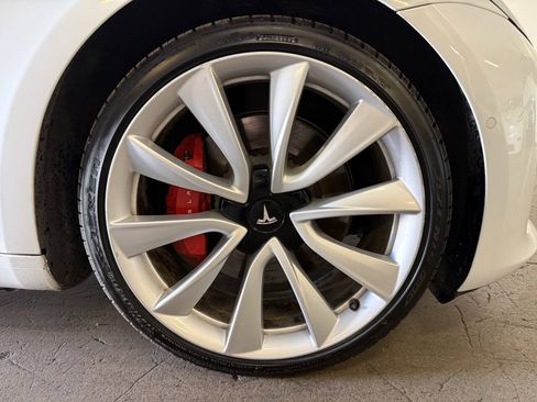 Used 2018 Tesla Model 3 Performance AWD/4WD image 30