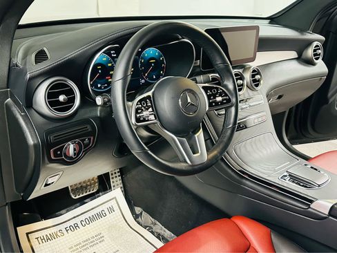 Used 2022 Mercedes-Benz GLC 300 4MATIC Coupe image 10