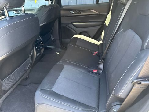 Used 2025 Jeep Grand Cherokee Laredo X RWD image 26