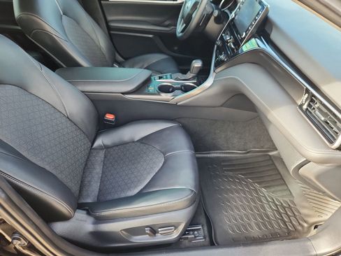 Used 2023 Toyota Camry XSE image 15