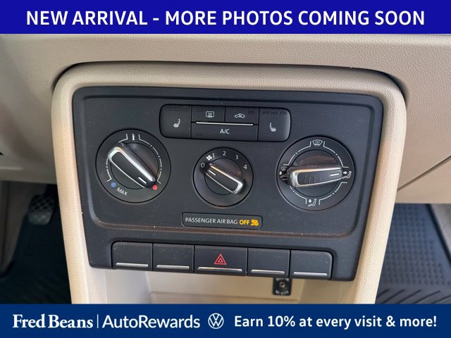 Used 2014 Volkswagen Beetle 2.5 FWD image 10