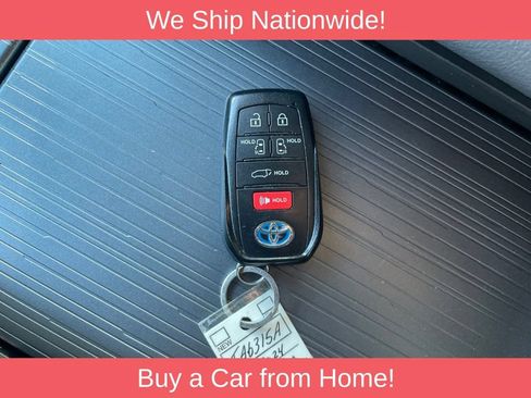 Used 2024 Toyota Sienna XSE w/ XSE Plus Package AWD/4WD image 32