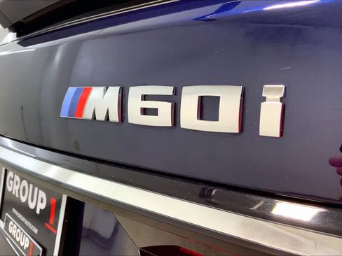 Used 2025 BMW X7 M60i AWD/4WD image 9