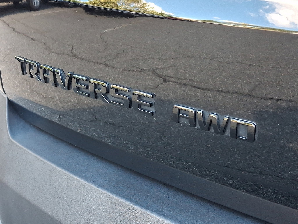 Certified 2023 Chevrolet Traverse LT w/ Midnight/Sport Edition AWD/4WD image 30