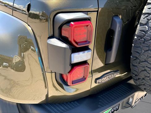 Used 2024 Ford Bronco Raptor w/ Interior Carbon Fiber Pack 6 AWD/4WD image 28