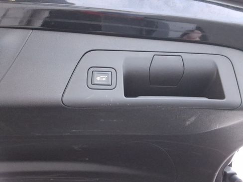 Used 2023 Buick Envision Preferred w/ Premium Seat Package image 22