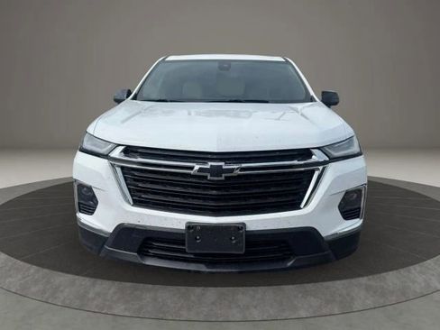 Used 2023 Chevrolet Traverse LS AWD/4WD image 8