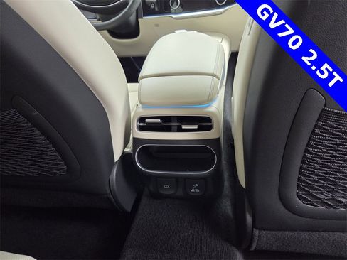 Used 2023 Genesis GV70 2.5T w/ Advanced Package image 25