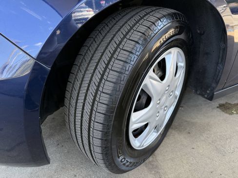 Used 2015 Honda Odyssey LX image 21