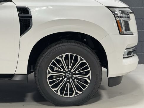 New 2026 Nissan Armada SL w/ Captain's Chari Seat Package AWD/4WD image 4