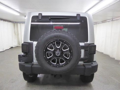 Used 2011 Jeep Wrangler Unlimited Sahara w/ Dual Top Group image 6