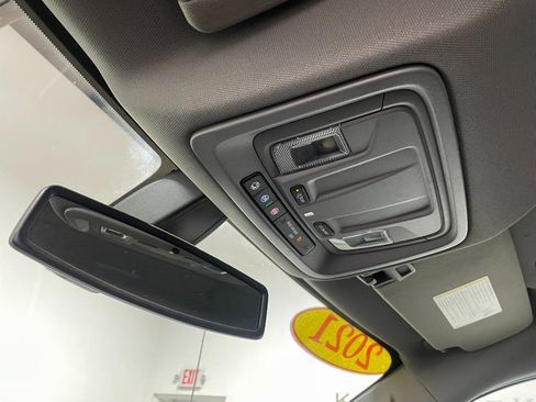 Used 2021 Chevrolet Silverado 1500 RST image 18